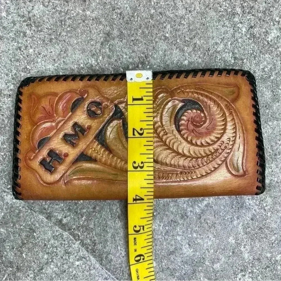 Vintage hand-tooled and painted leather wallet - Picture 8 of 8